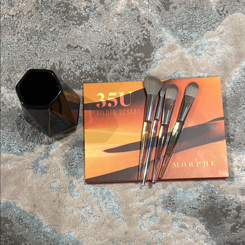 Morphe 35U Gilded Desert Palette with Brushes